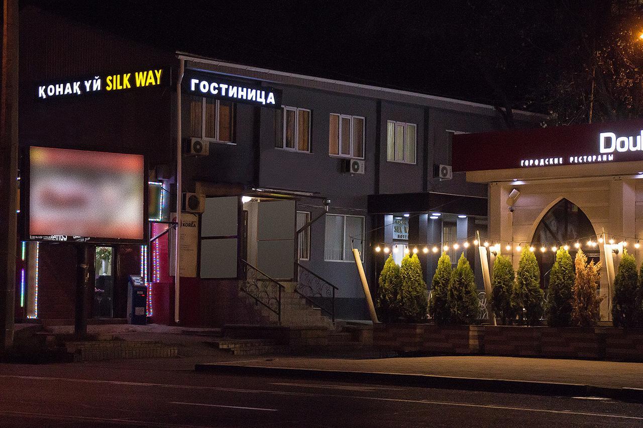 Silk Way Hotel Almaty Exterior foto